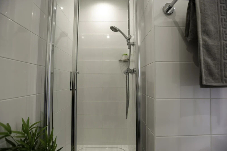 Bathroom 3, For Students Only The Valentine in London, London