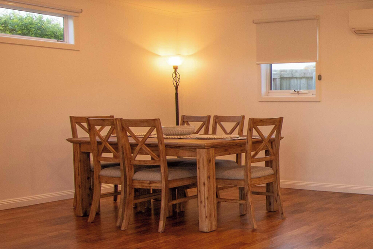 Dining 4, Forth Village Cottages, Central Coast - Pt A