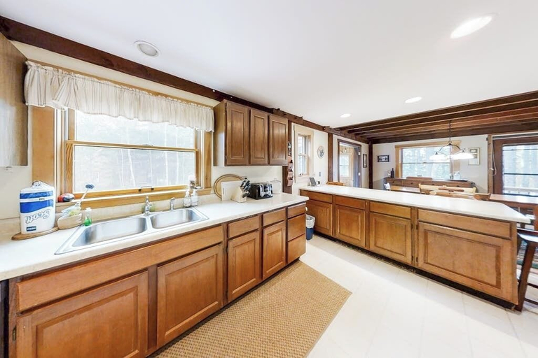 Others 4, Appalachee Pond Waterfront Cottage Decks, Sunroom, Dock With Kayaks & Canoe, Lincoln