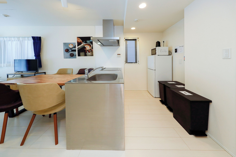 Private kitchen 5, Granduo Shirokane 2, Minato