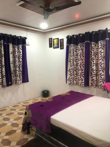 Bedroom 2, Aapla Ghar Dapoli, Ratnagiri