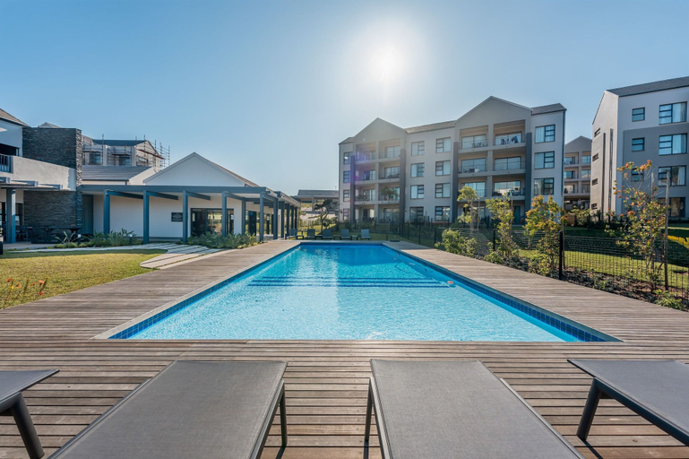Sport & Beauty, Ballito Village 69 by HostAgents, iLembe