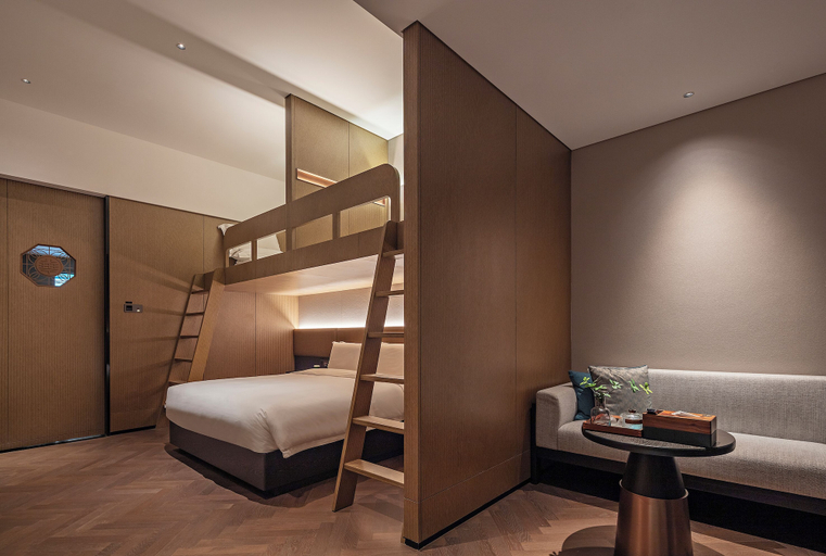 Room 2, Sail Hotel, Chongqing