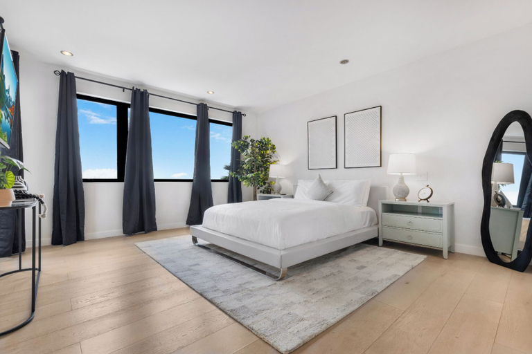 Bedroom 2, Maravilla, Los Angeles