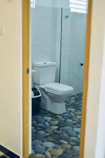 Bathroom 3, Sigiri Starwing Villa, Dambulla