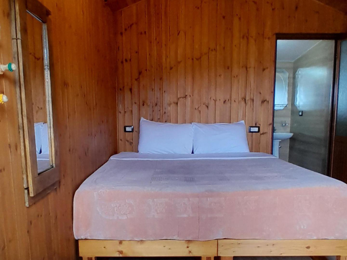 Bedroom 2, bujtina Musta, Beratit
