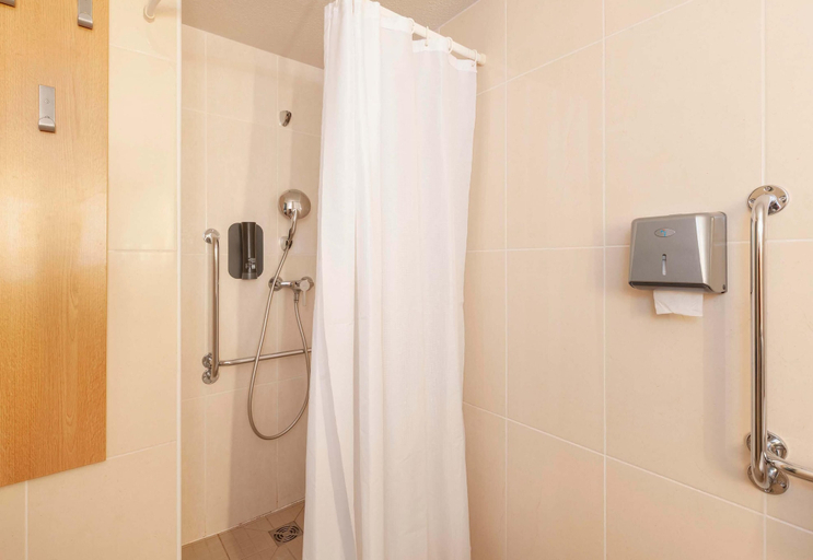 Bathroom 4, B&B HOTEL BAYONNE, Pyrénées-Atlantiques