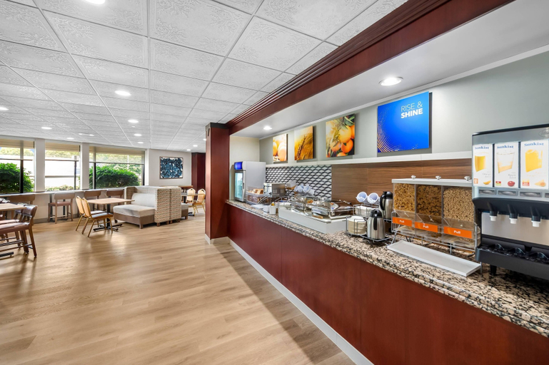 Food & Drinks 5, Comfort Inn Paramus - Hackensack, Bergen