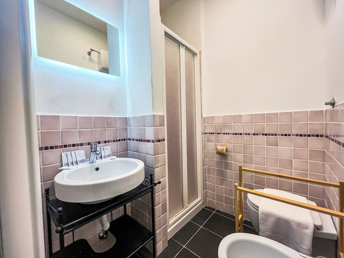 Bathroom 3, The Vernazza Suites in Cinque Terre, La Spezia