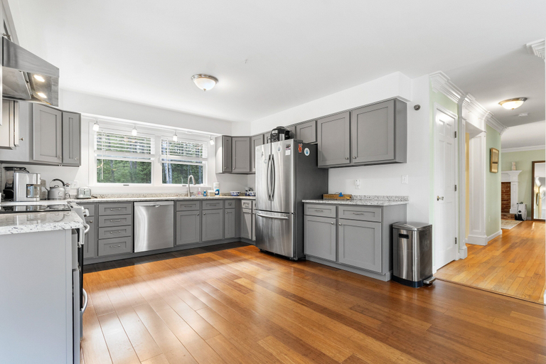 Private kitchen 5, Tranquil Private Riverfront Home w/ Tidal Dock & Large Yard, Lincoln