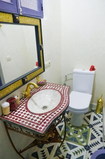 Bathroom 4, Riad Omi Winna, Marrakech