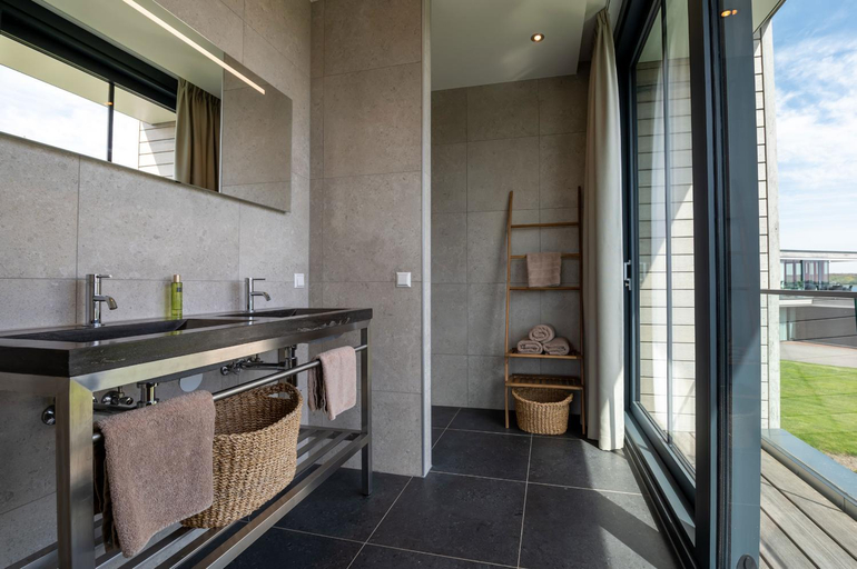 Bathroom, Dormio Harbour Village, Middelburg