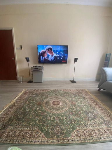 3, Urban Living in Kampung setting, Kuching