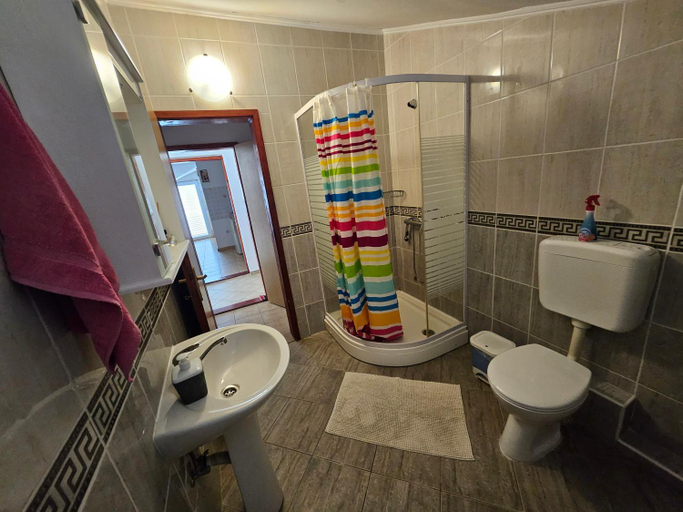 Bathroom 3, Apartman Villa Negra Kotori-obol