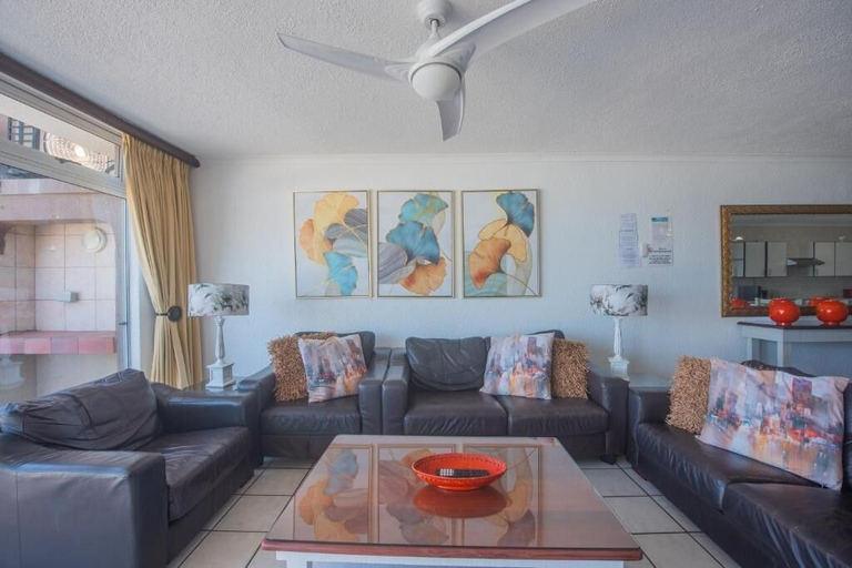 Living area 3, Uvongo Holiday's, Ugu