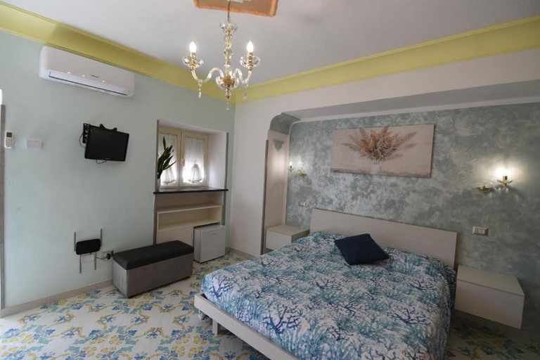 Room 3, La Casa Dei Desideri, Napoli