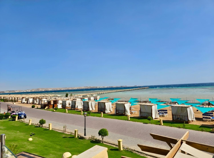 Others 3, luxury Beachfront Studio- Foreign Nationals Only, Safaja