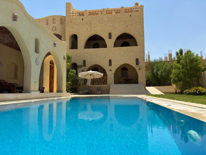 Sport & Beauty 2, Hoopoe lodge, Yusuf as-Sidiq