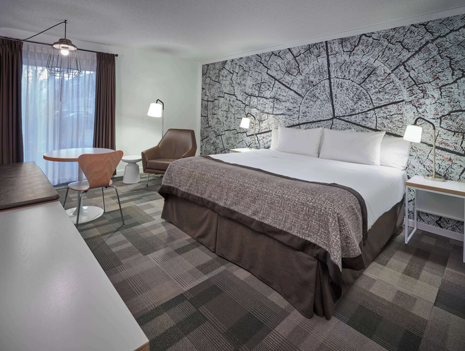 Bedroom 4, Coast Canmore Hotel & Conference Centre, Division No. 15