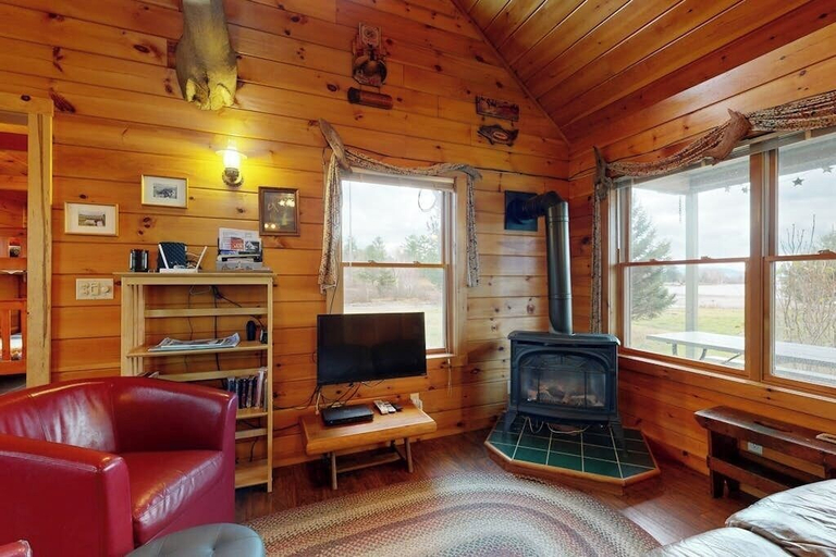 Interior, Cozy Cabin in Spectacular Lakefront Location With Great Views - Dog-friendly, Piscataquis