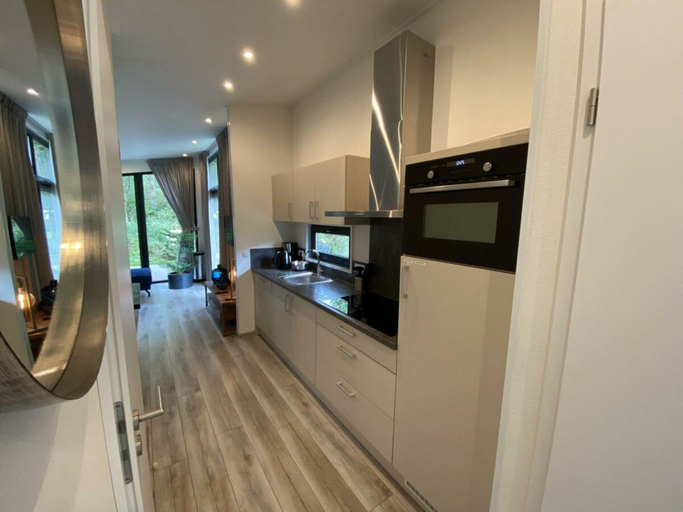 Private kitchen 2, Holiday Home in Maarn With Terrace, Maarn