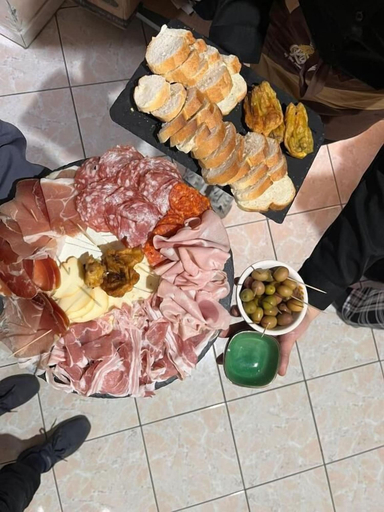 Breakfast meal, King of the Road, Frosinone