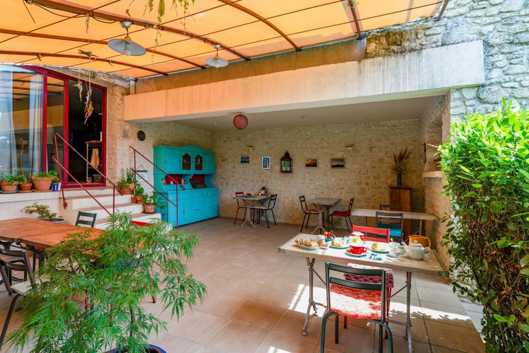 Food & Drinks 4, Le Clos Des Chenes, Vaucluse