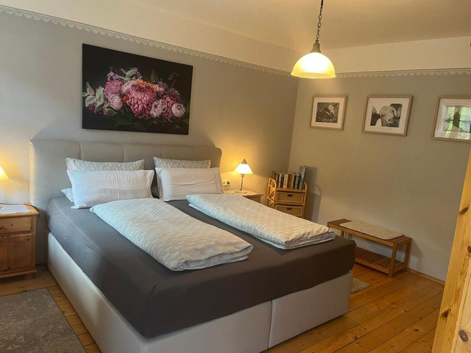 Bedroom 2, Weissenhof | Chiemgau Karte, Traunstein