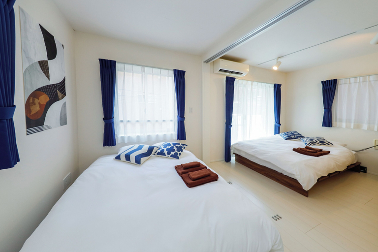 Room 3, Granduo Shirokane 2, Minato