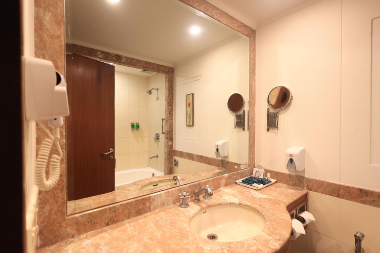 Bathroom 5, Savoy Suites Noida Delhi N.C.R., Gautam Buddha Nagar