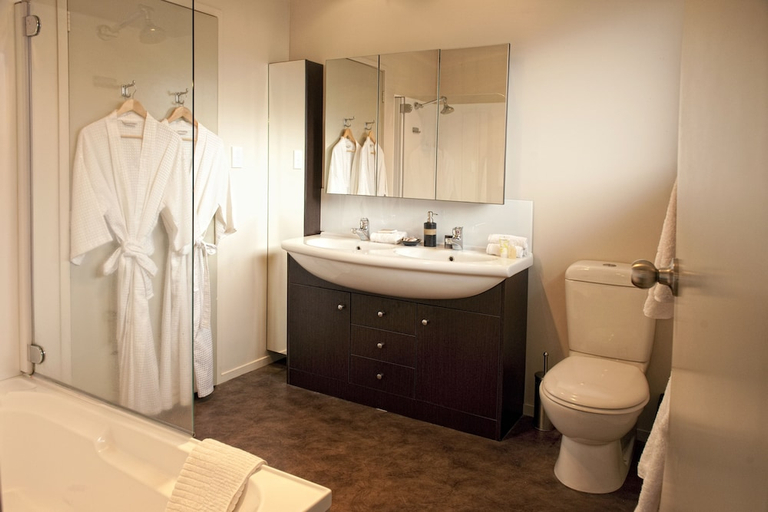 Bathroom 3, B&B @ the Redwoods, Rotorua