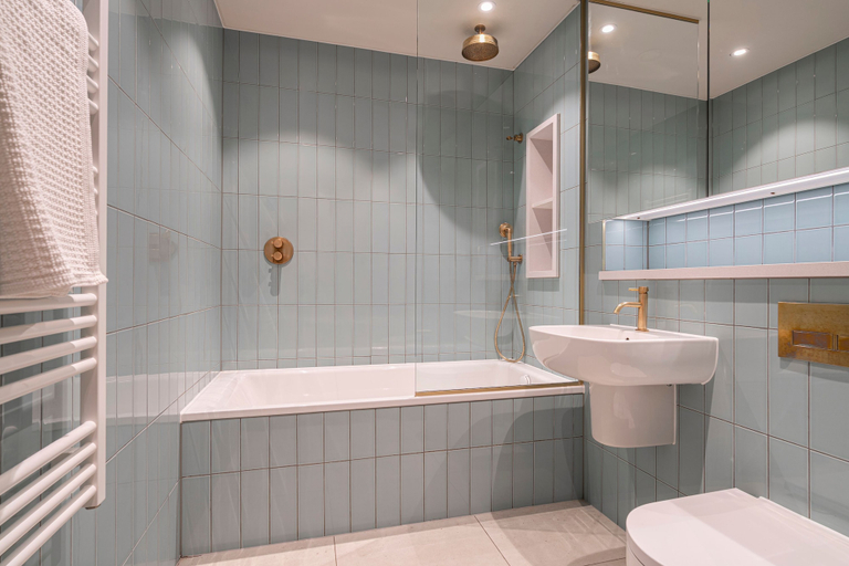 Room 4, Modern City Elegance, London