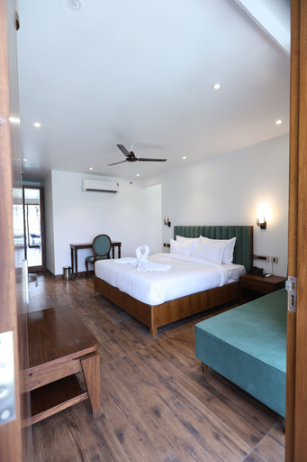 Room 2, Cardinal Stay Kasauli Hills Glory, Solan