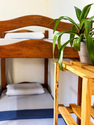 Bedroom 2, FLOR DE ARUANDA - Hostel e Acampamento, Cabo