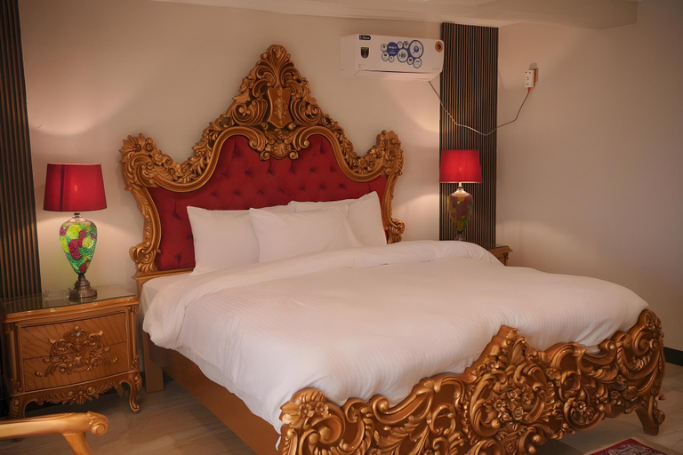 Others 4, Hotel Standard Palace, Lahore
