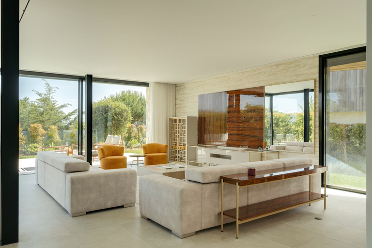 Room 2, The Olive House by Cadenzalux, Cascais