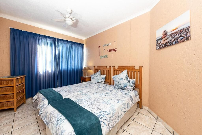 Room 2, Uvongo Holiday's, Ugu
