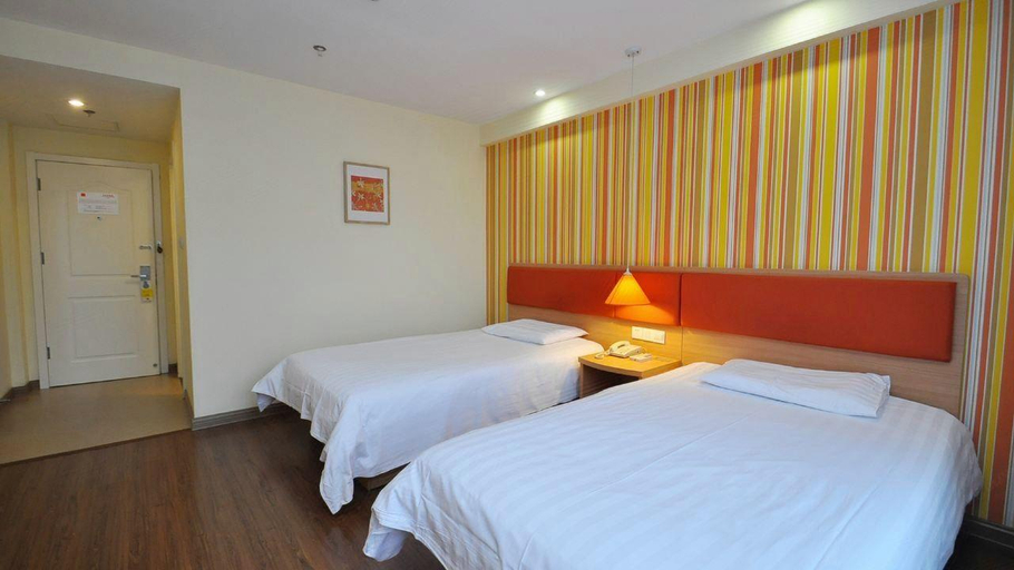 Bedroom 2, Home Inn Nanjing Andemen Metro Station, Nanjing