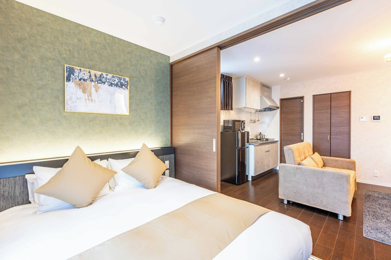 Room 4, FDS Luxe, Osaka