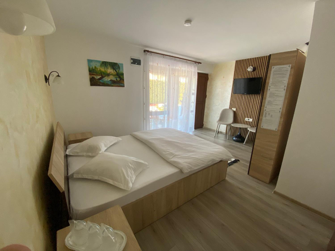 Bedroom 2, Casa Maruska, Murighiol