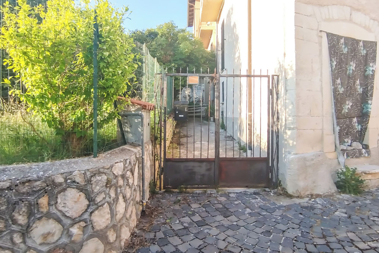Front of property 3, Casa Chiara, L'Aquila