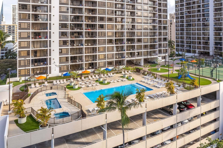 Exterior & Views 2, Deluxe Condo with Recreation Deck View, Free parking & WiFi, Honolulu
