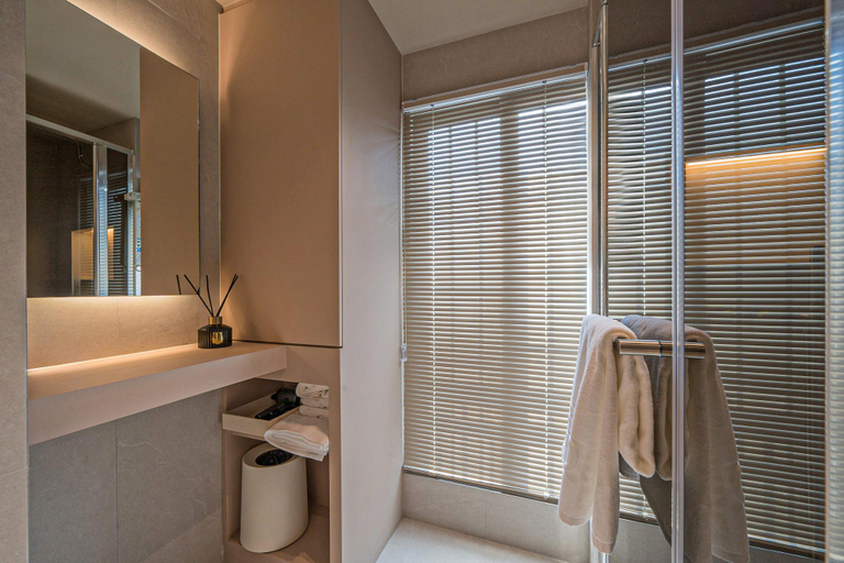 Bathroom 3, Sand Stay, Suyeong