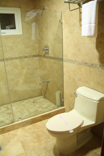Bathroom, Apart - Hotel Casa Serena, ZONA 10