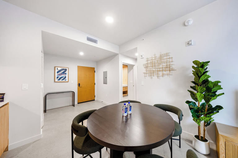 Dining 2, 28th-Floor Condo in Miami Worldcenter, Miami-Dade