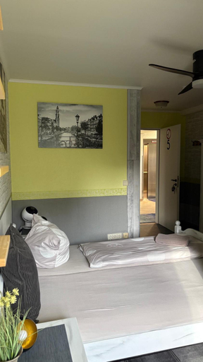 Bedroom 2, Hotel Auberge Restaurant, Barnim