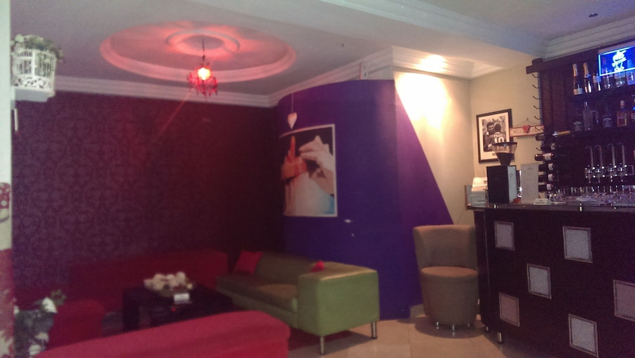 Food & Drinks 2, Dcove Hotel & Suites, Surulere