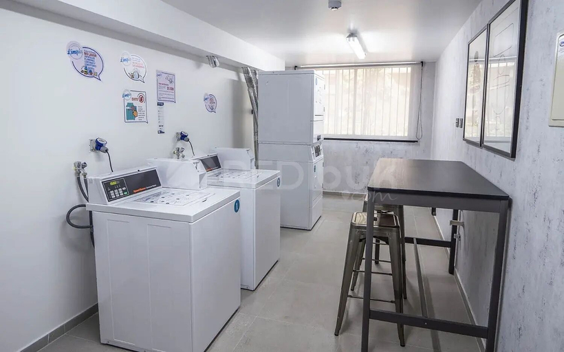 Interior, Rbk Dpto GIM-3 personas-Lavanderia-WIFI, Cordillera
