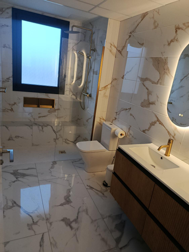 Bathroom 4, Villa lujosa con spa, piscina y sala de juegos PRIVADOS, Tarragona