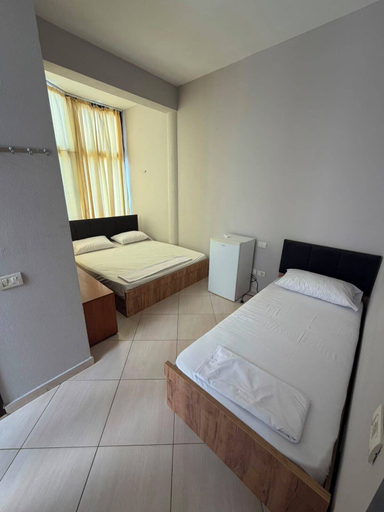 Room 2, Hotel Halimaj, Durrësit